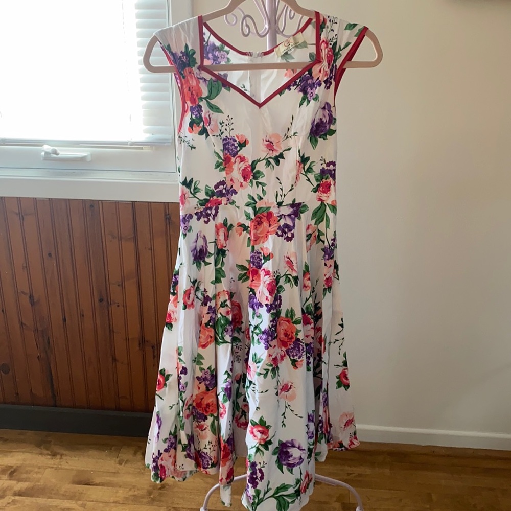 Beautiful floral cap sleeve cotton dress